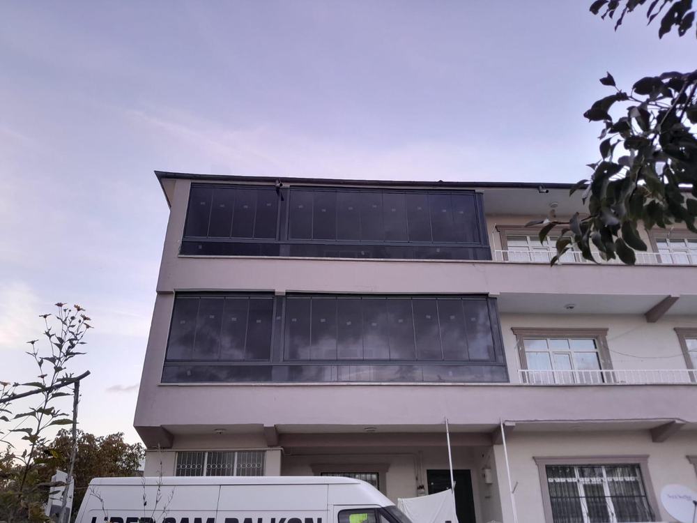 Cam Balkon Uygulaması 4 — Pres Cam Balkon & Duşakabin, Van