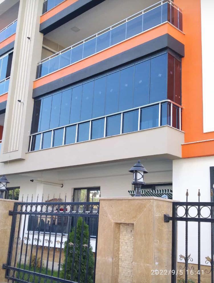 Cam Balkon Uygulaması 20 — Pres Cam Balkon & Duşakabin, Van