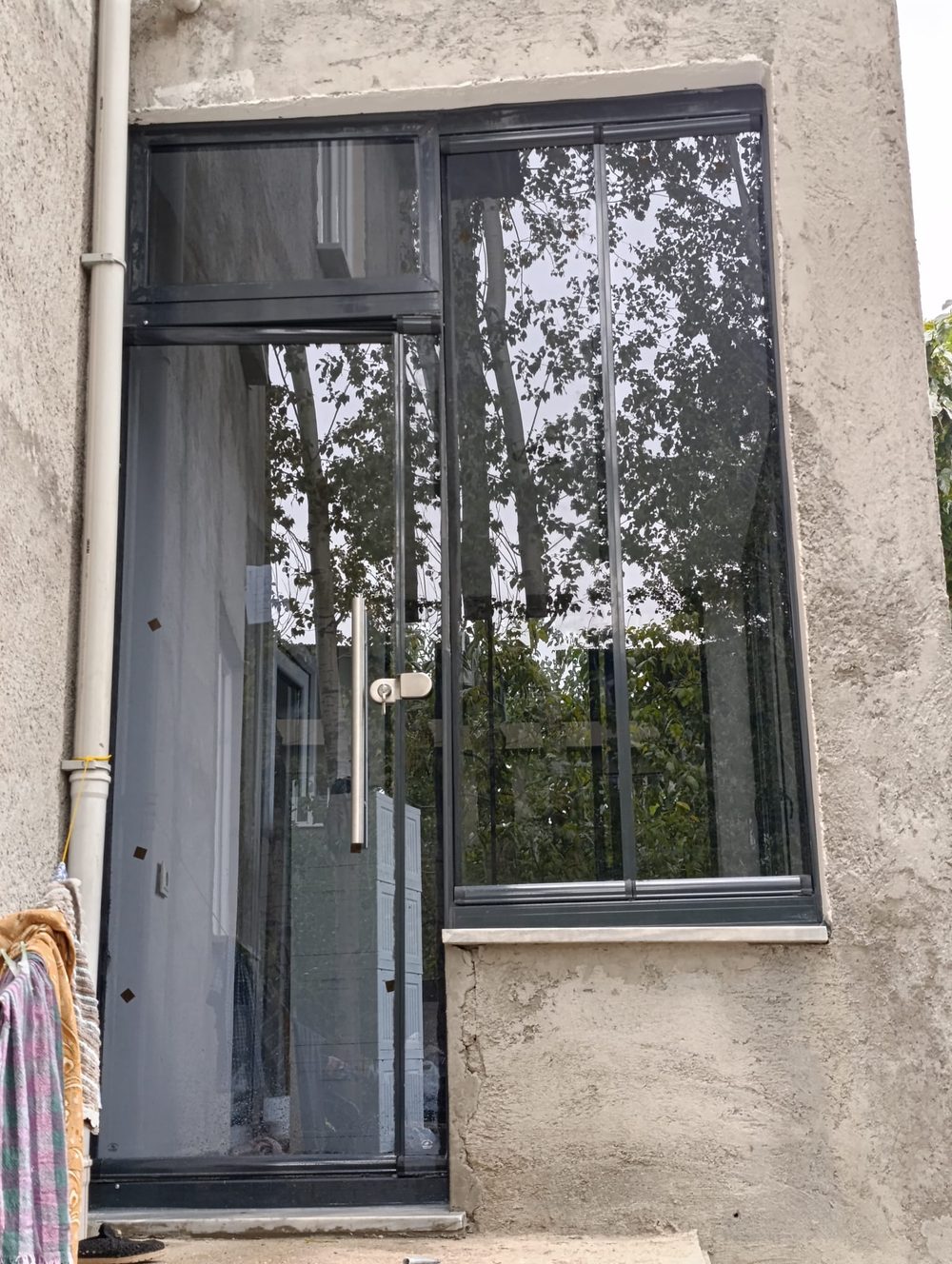 Van'da tamamlanmış cam balkon uygulaması