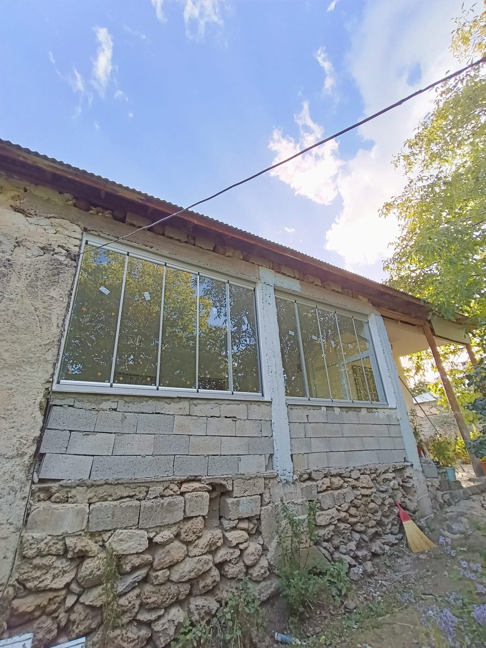 Van'da sürme cam balkon uygulaması, müstakil ev
